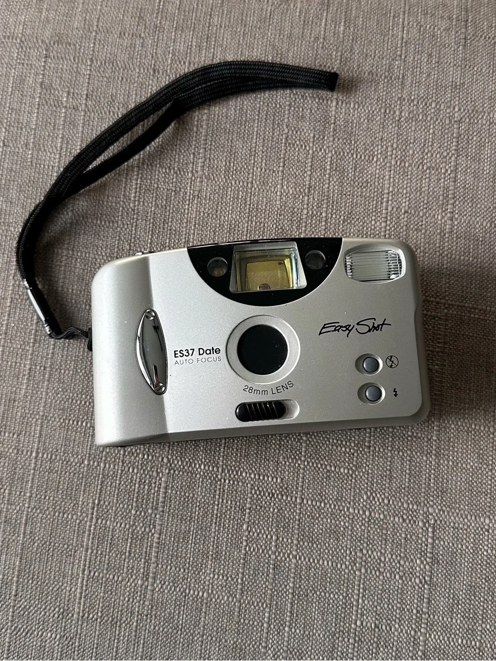 ES37 Date 28mm Silver Point-and-Shoot Camera